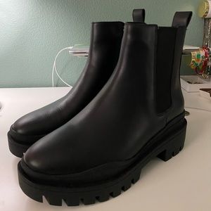 Vionic boots